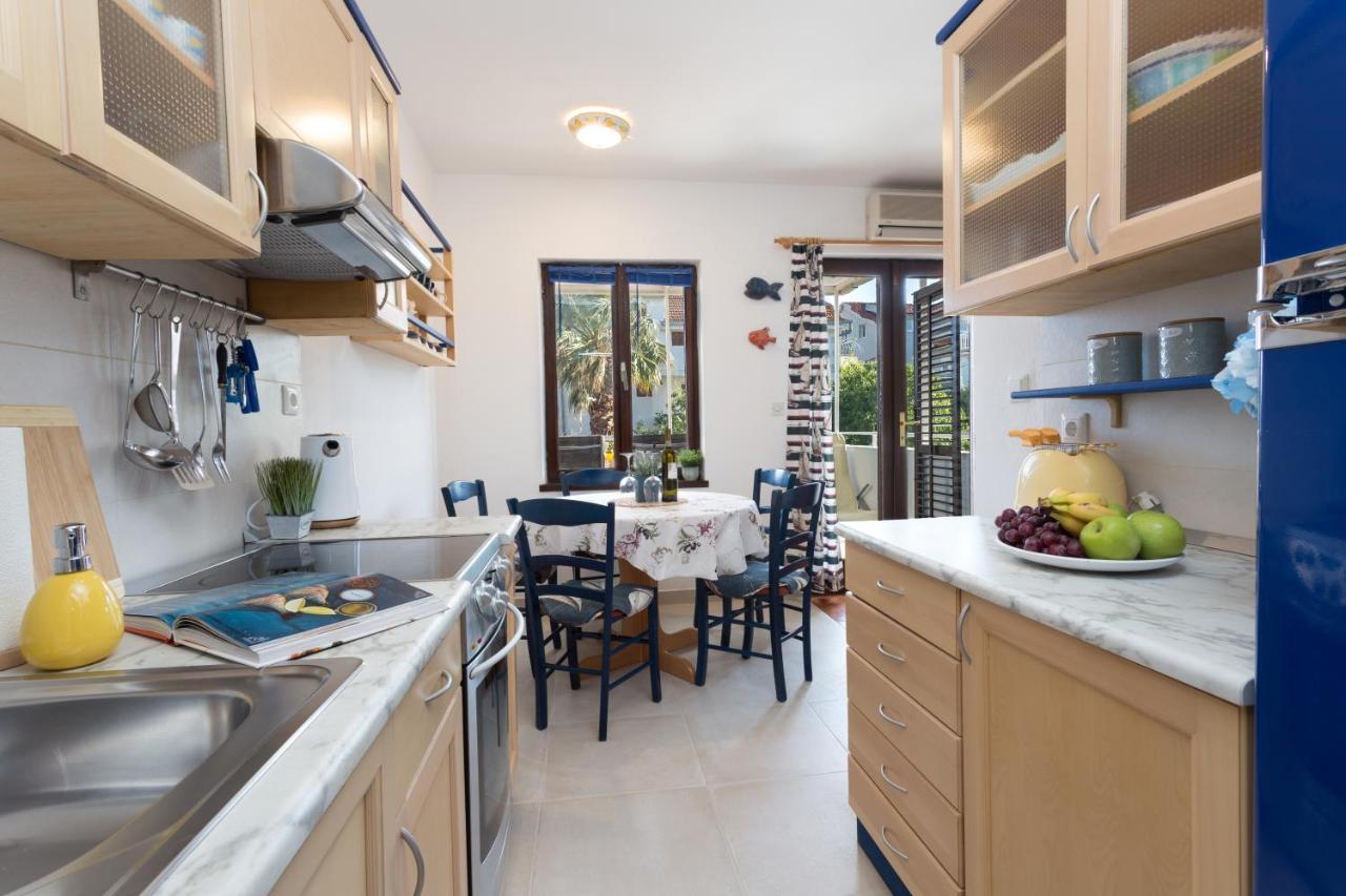 Ferienwohnung So Hvar So Good! Spacious With Terrace Hvar Town Exterior foto